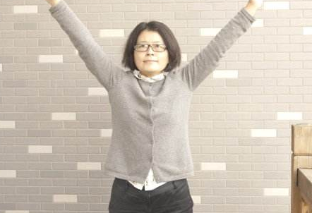 7个做操动作预防肩周炎！玄鹿中频治疗仪